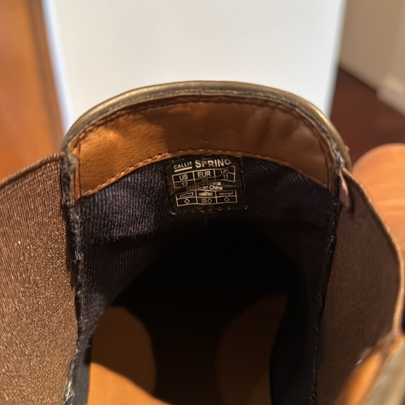 Saddle brown vegan leather boots. Excellent condition. - Picture 4 of 6